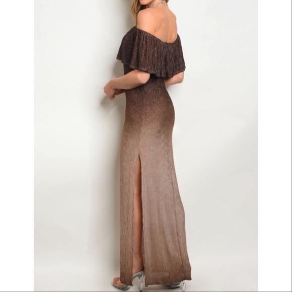 HOT SALES ❗️Off The Shoulder Ruffle Maxi - Picture 3 of 7